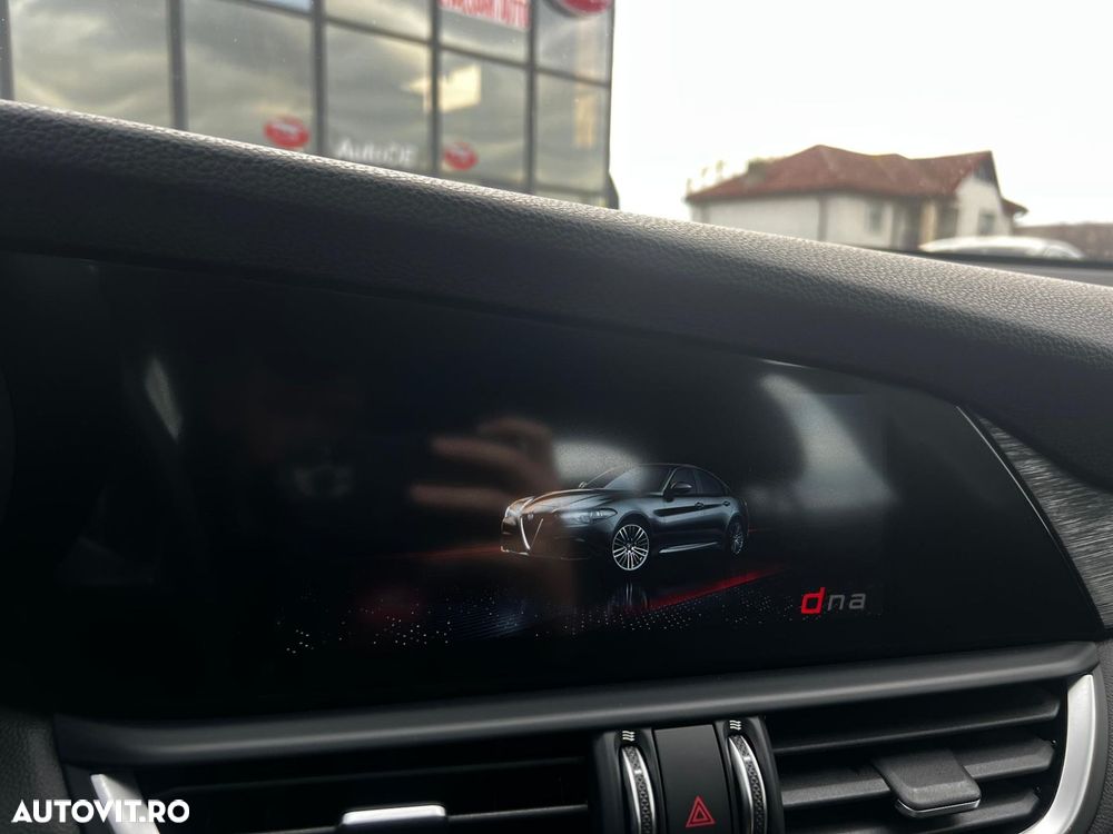 Alfa Romeo Giulia - 30