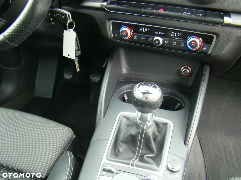 Audi A3 Sportback 2.0 TDI (clean diesel) S line Sportpaket - 35