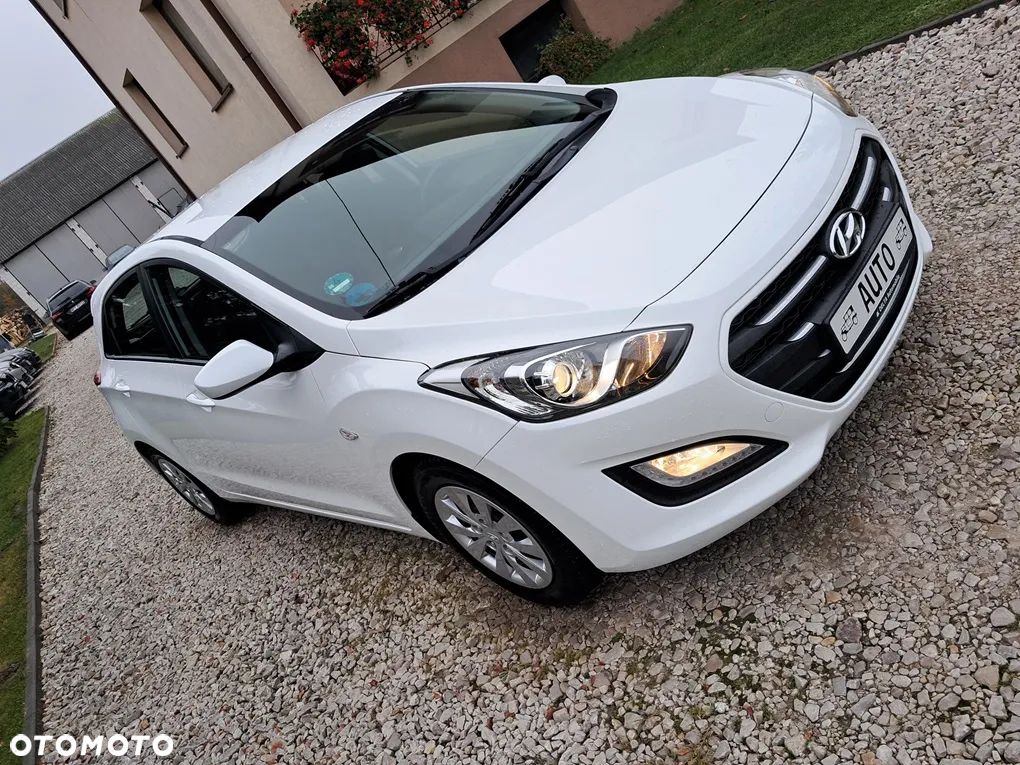 Hyundai i30 1.4 Passion - 1