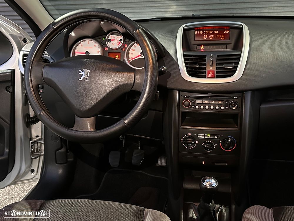 Peugeot 207 1.4 HDi Premium - 5