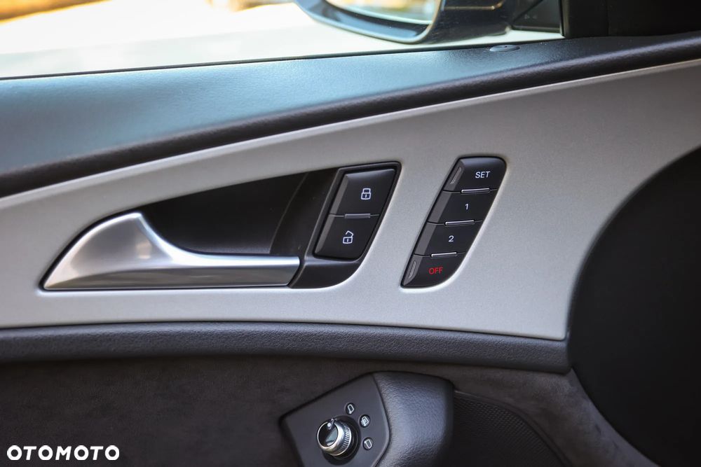 Audi A6 Avant 2.0 TDI Ultra DPF S tronic - 23