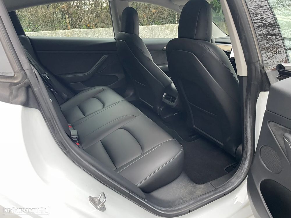 Tesla Model 3 RWD - 28