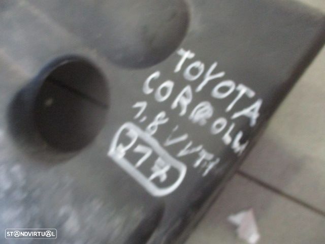 Tampa De Motor 11212 0D060 TOYOTA COROLLA 1.8VVT-I - 2