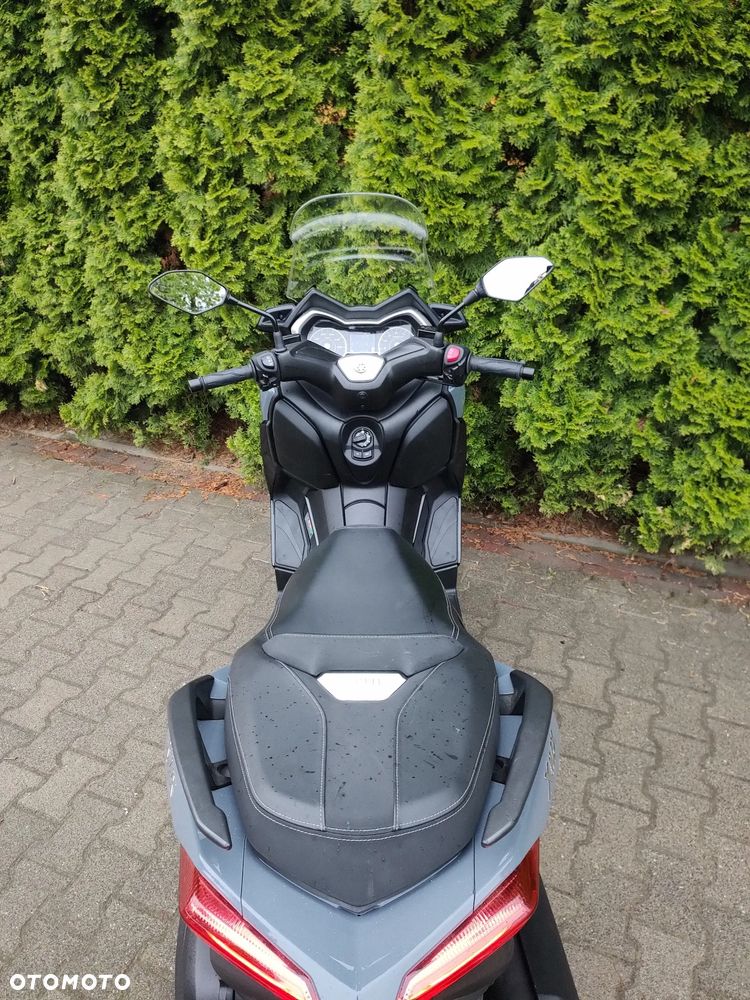 Yamaha X-max - 16