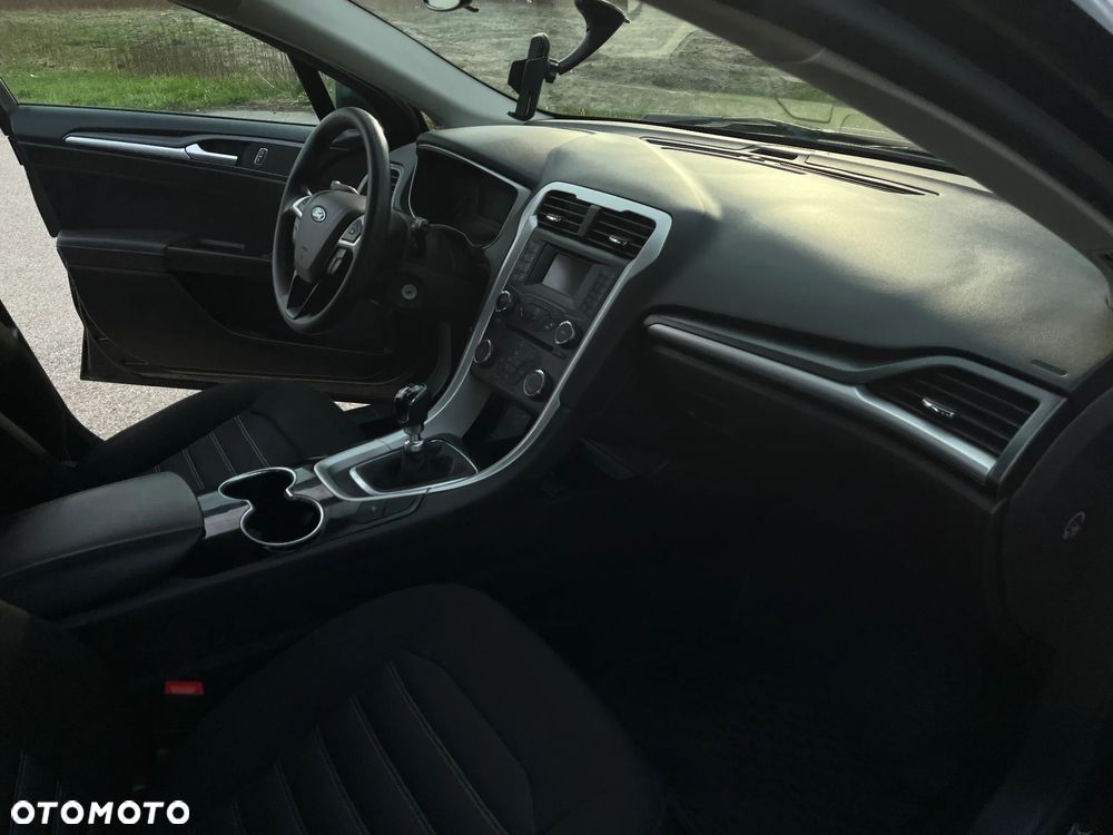Ford Mondeo - 18
