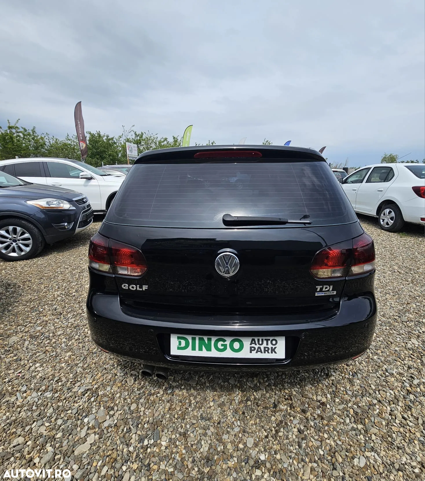 Volkswagen Golf - 10