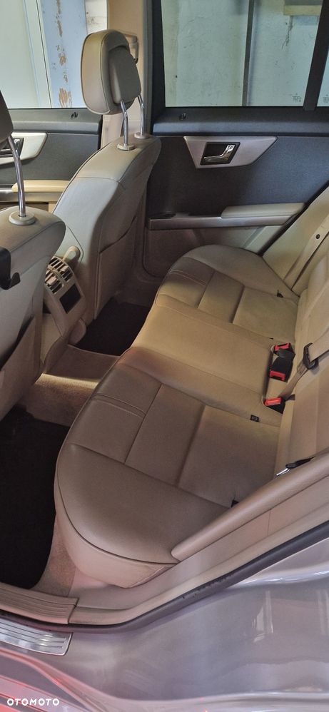 Mercedes-Benz GLK 320 CDI DPF 4Matic 7G-TRONIC - 16