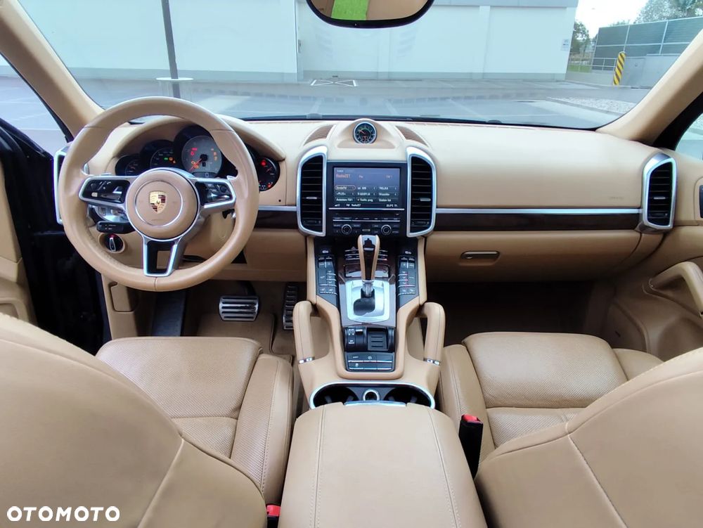 Porsche Cayenne S - 20