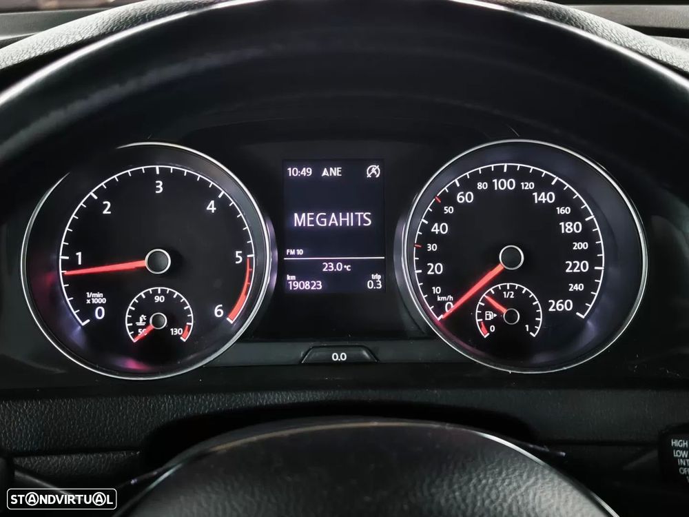 VW Golf Variant 1.6 TDi Confortline - 23