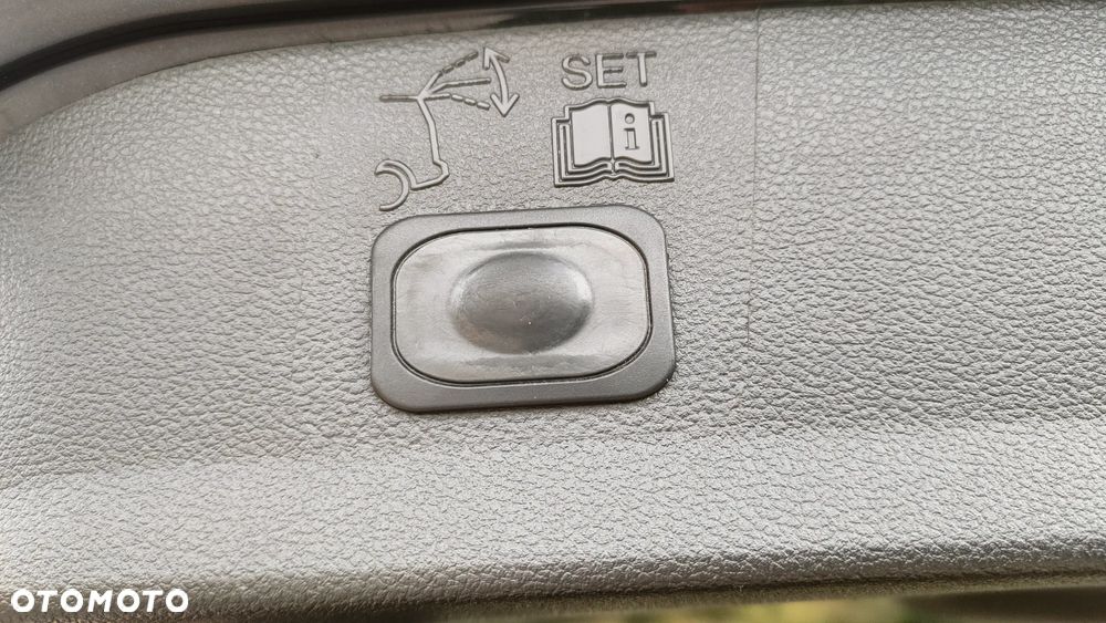 Ford Kuga 2.0 TDCi 4x4 Titanium - 31