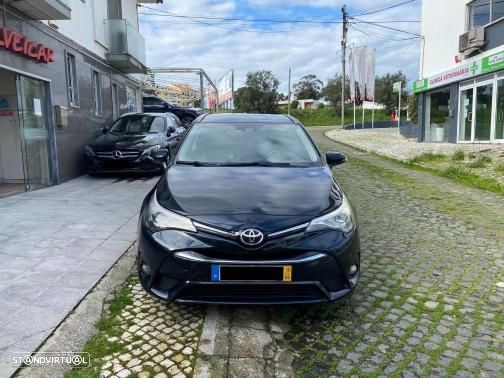 Toyota Avensis Touring Sports 1.6 D-4D Luxury+GPS - 2