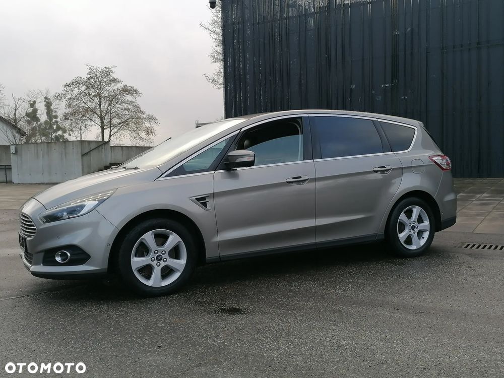 Ford S-Max 2.0 TDCi Titanium PowerShift - 6