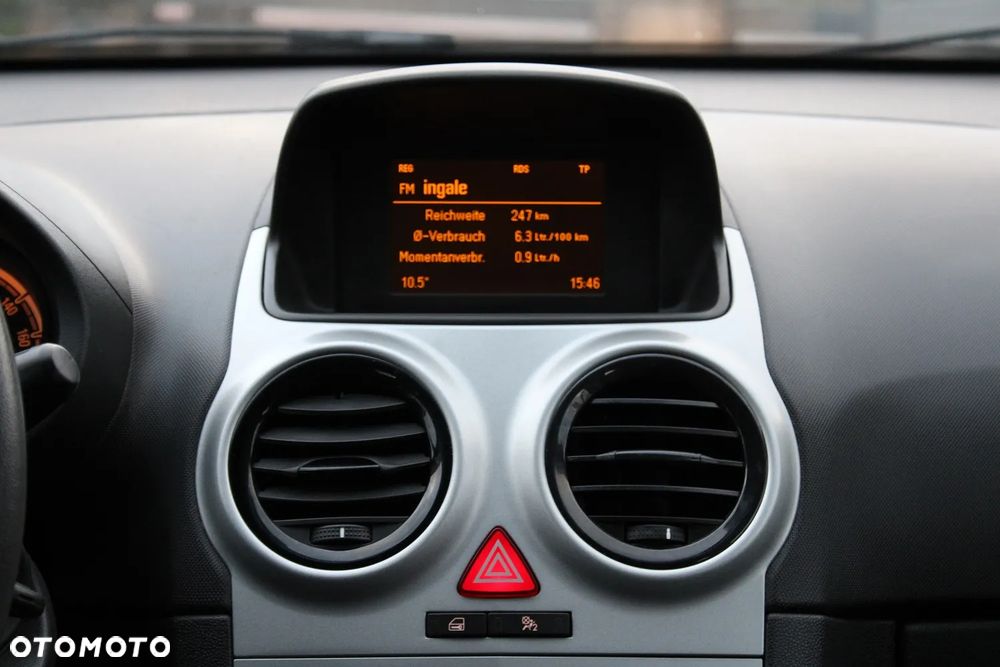 Opel Corsa 1.2 16V Essentia - 18