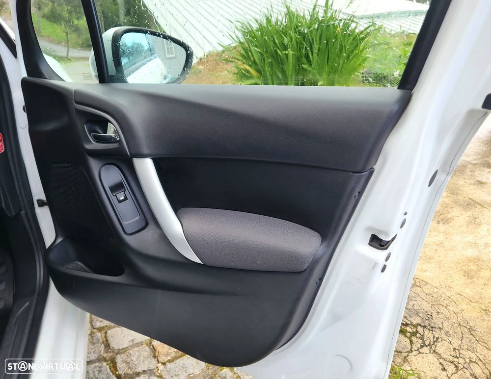 Citroën C3 1.4 HDi Exclusive - 14