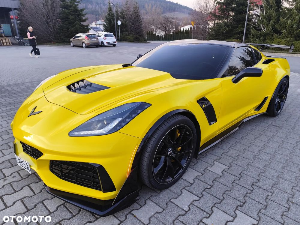 Chevrolet Corvette - 8