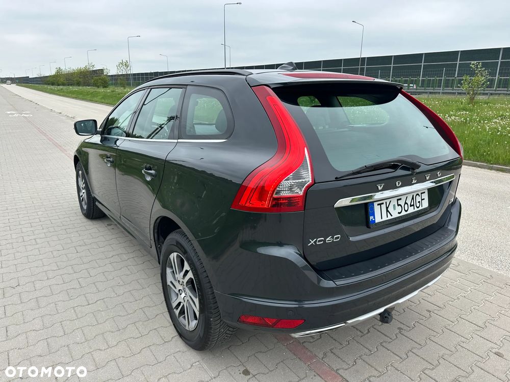 Volvo XC 60 D4 Geartronic Momentum - 17