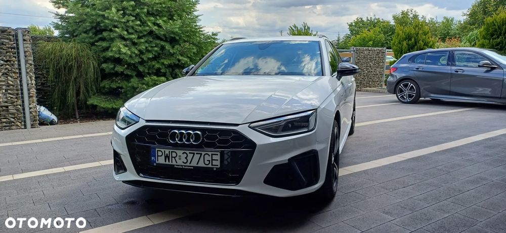 Audi A4 Avant 35 TDI S tronic S line - 2