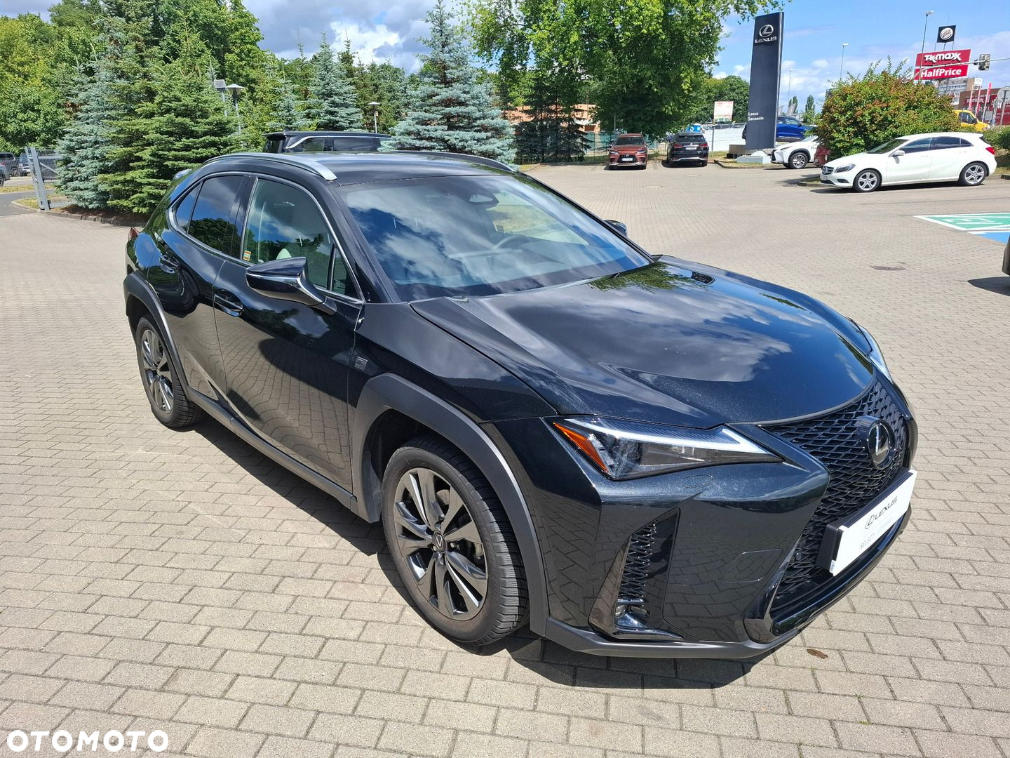 Lexus UX - 7
