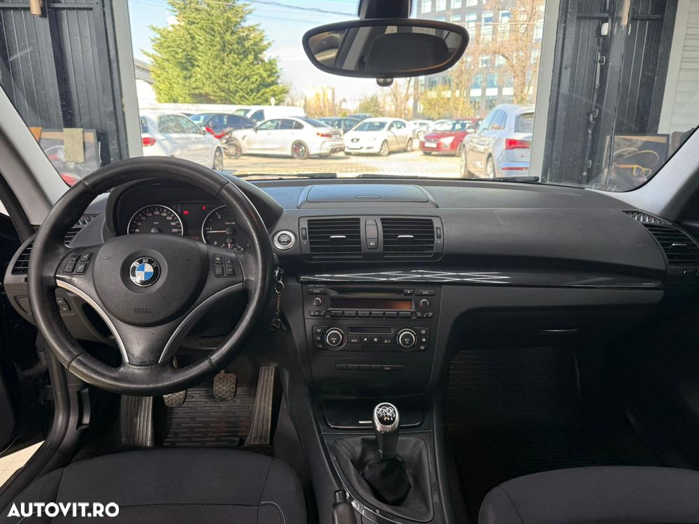 BMW Seria 1 118d - 11