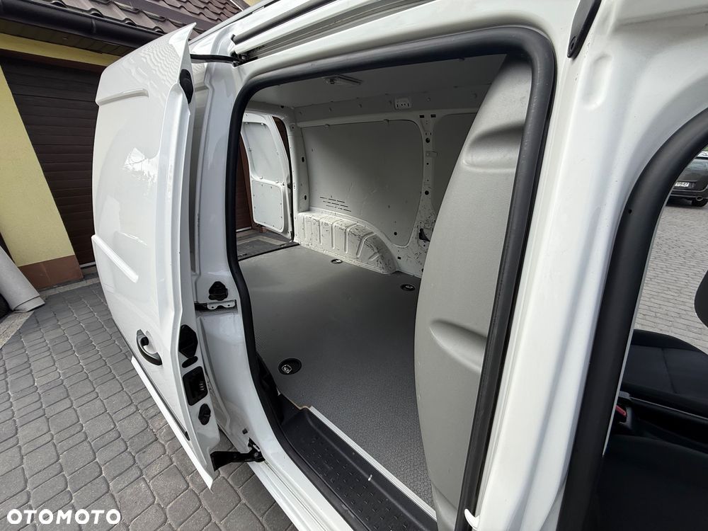 Volkswagen Caddy - 17