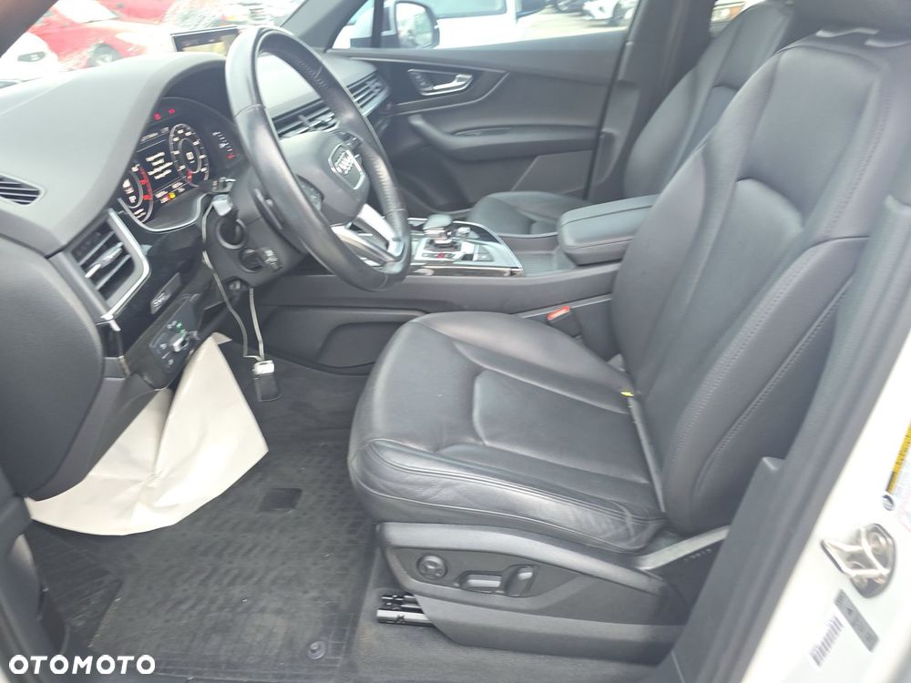 Audi Q7 - 16