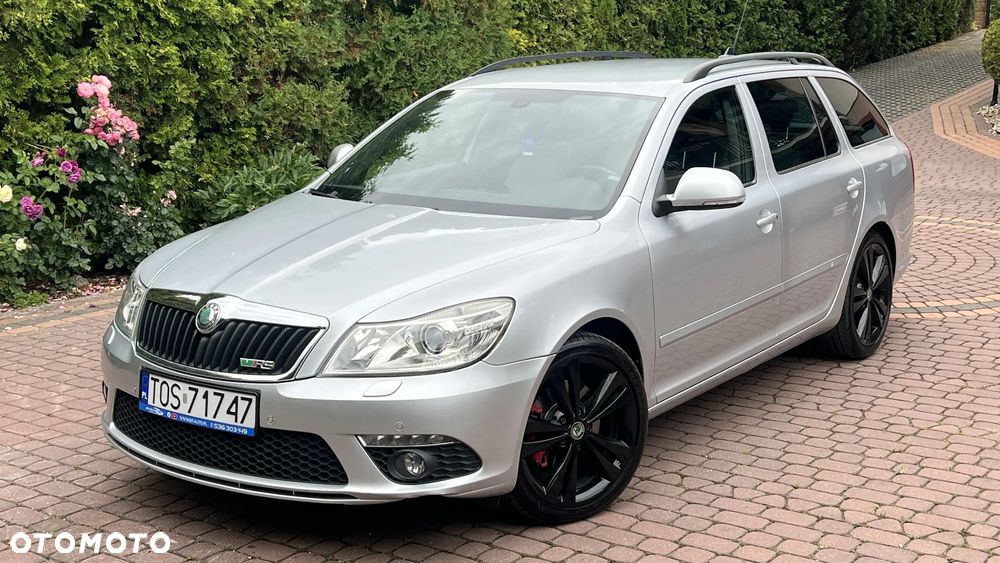 Skoda Octavia Combi 2.0 TSI DSG RS - 12