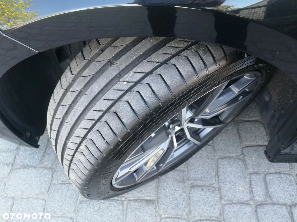 BMW Seria 3 318d M Sport - 32