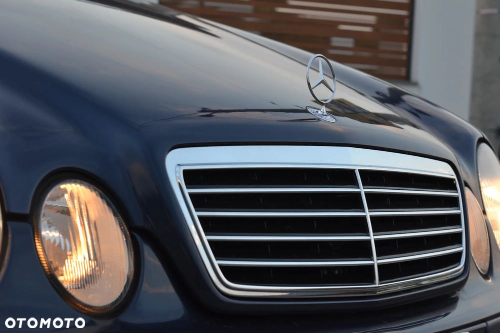 Mercedes-Benz CLK - 4