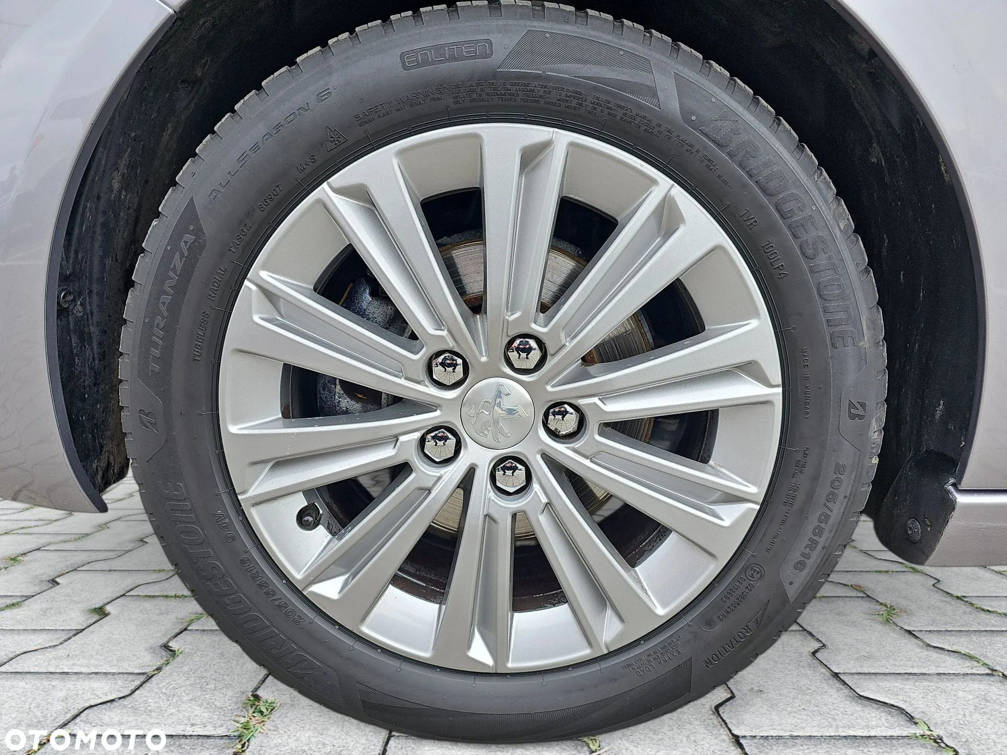 Peugeot 308 1.2 PureTech GPF Allure Pack S&S EAT8 - 9