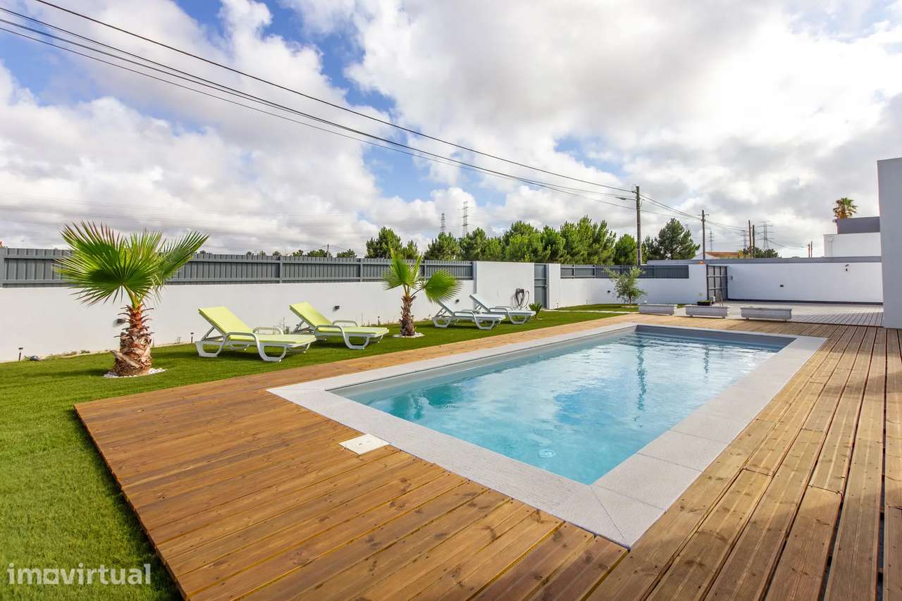 Moradia Térrea de Luxo com Piscina - Qtª Marquesa - Palmela - Grande imagem: 3/33