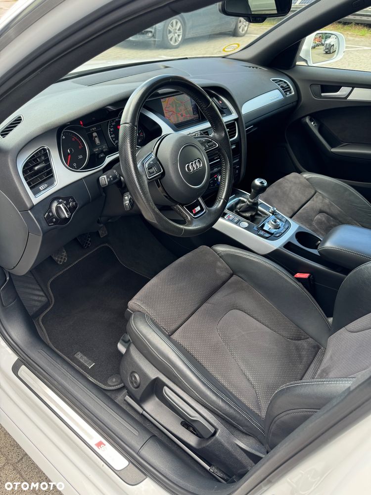 Audi A4 Avant 2.0 TDI DPF clean diesel quattro S line Sportpaket - 9