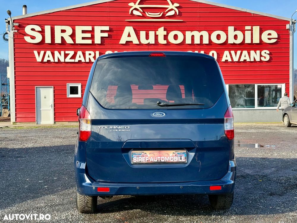 Ford Tourneo Courier 1.5 TDCi Ambiente - 5