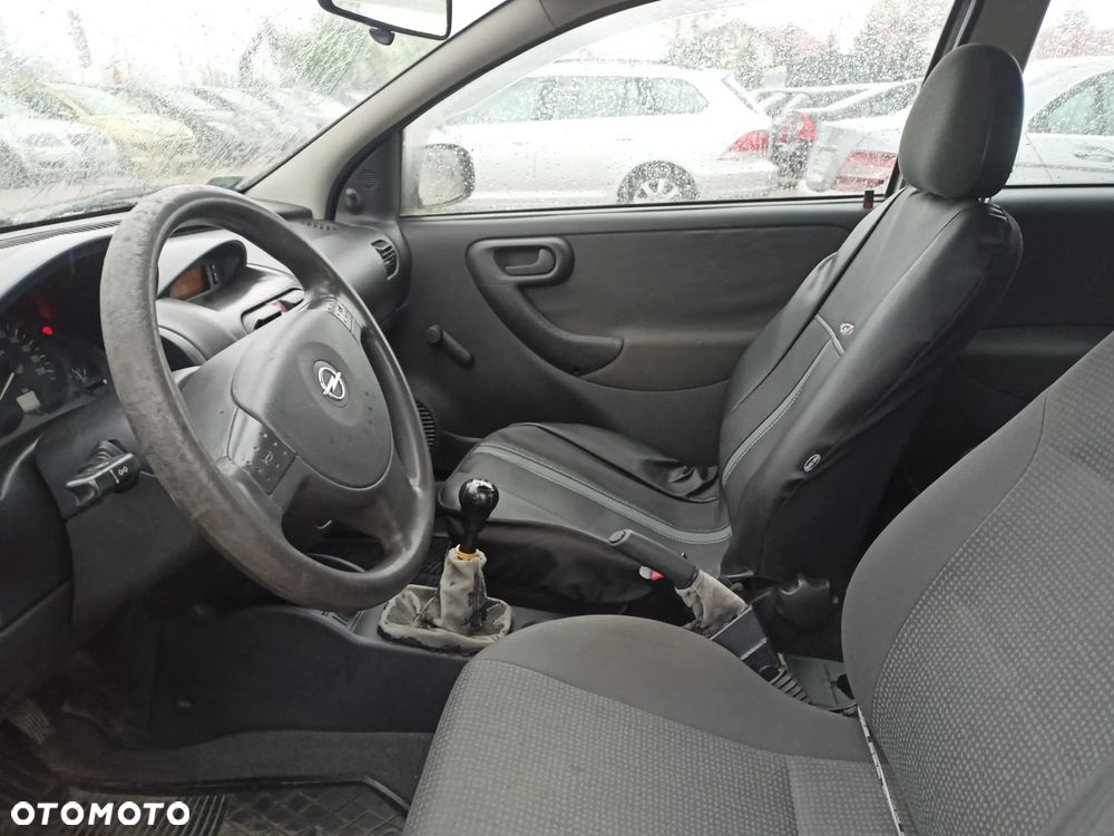 Opel Corsa - 8