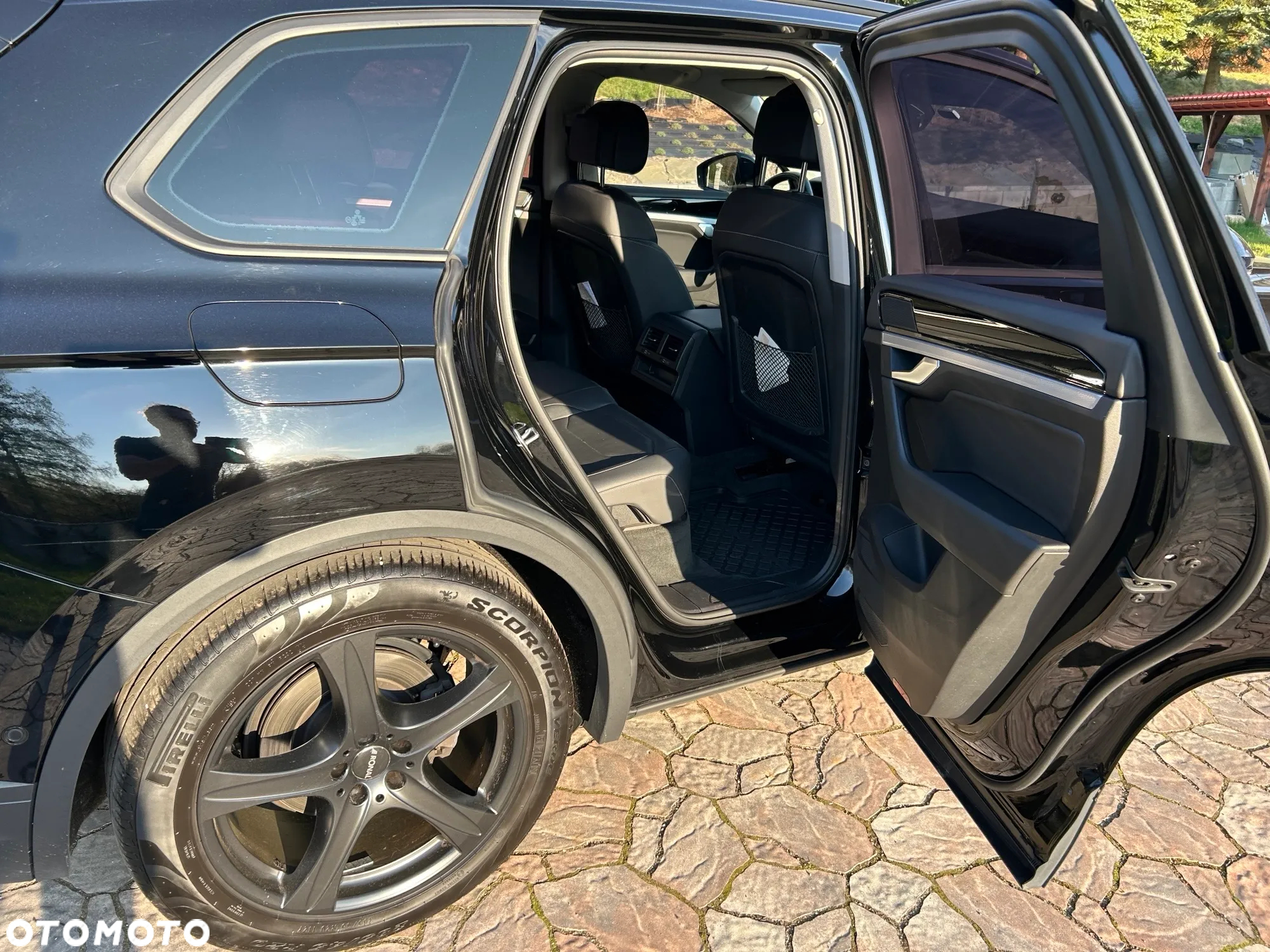 Volkswagen Touareg - 9