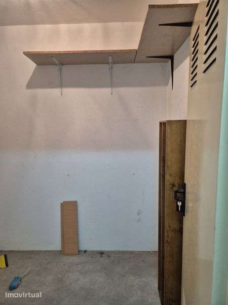 Garagem box + arrumos em Pedrouços - Grande imagem: 3/6