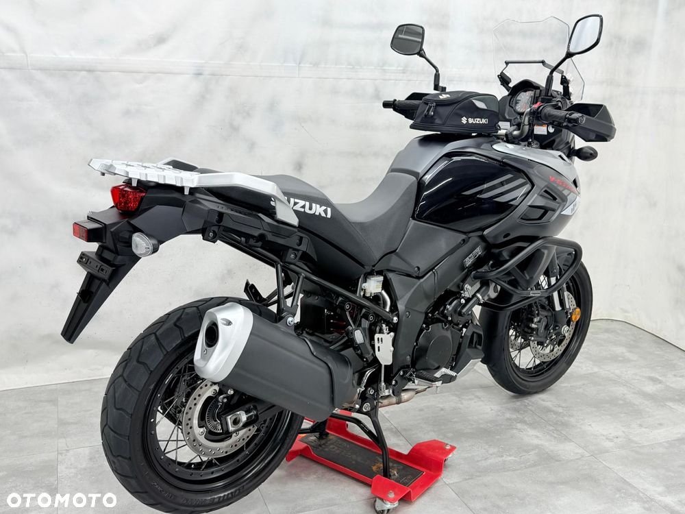 Suzuki V-STROM - 28