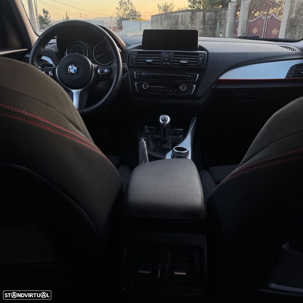 BMW 118 i Sport Line - 12