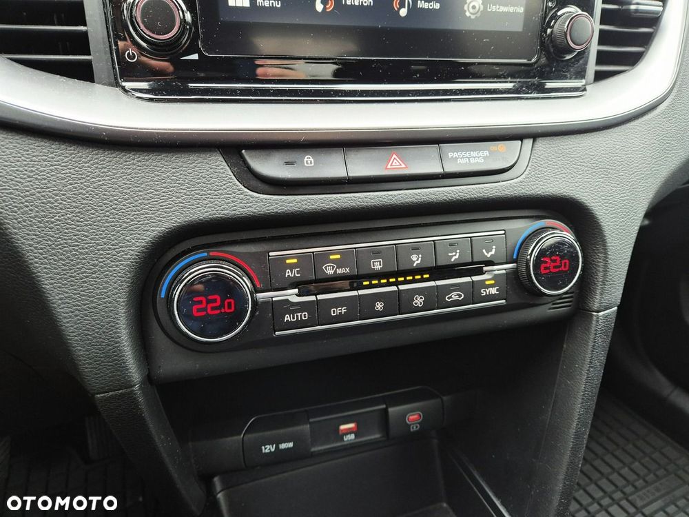 Kia Ceed 1.5 T-GDI M DCT - 22