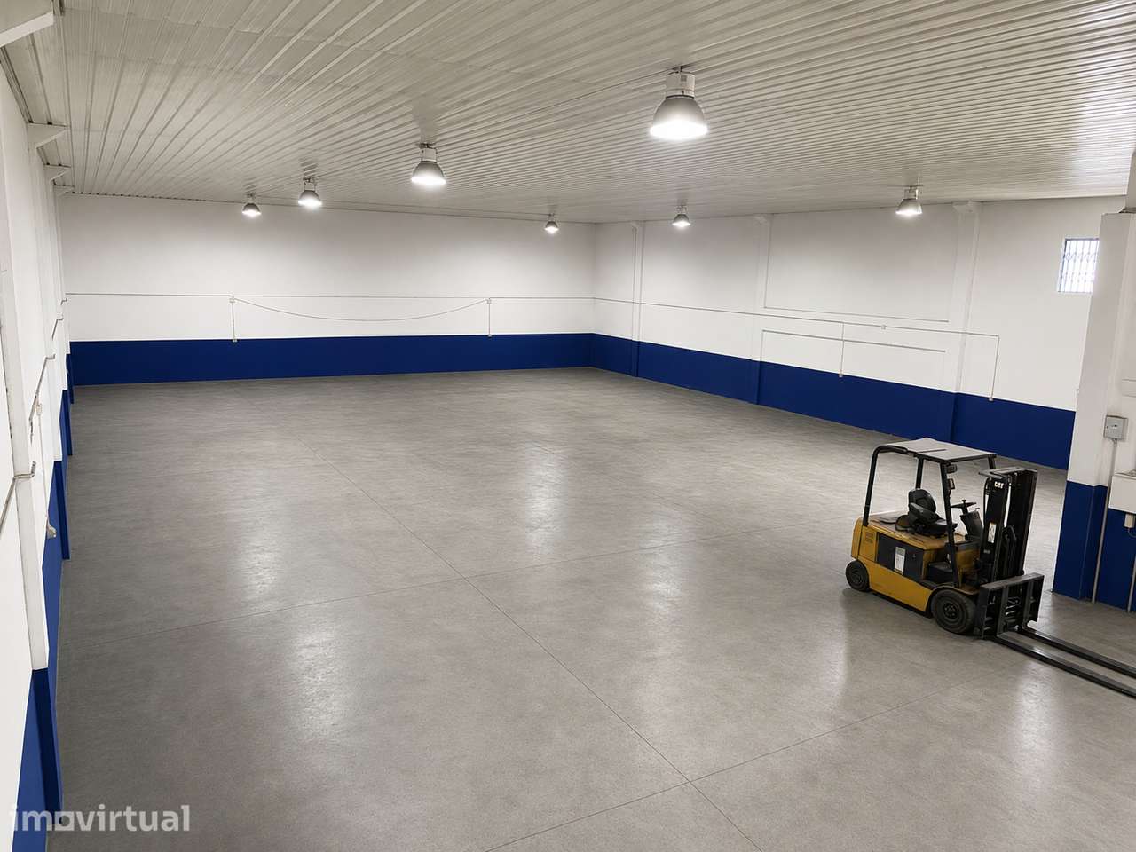 Armazém Industrial com escritórios | 752 m² | Santo Tirso - Grande imagem: 4/9