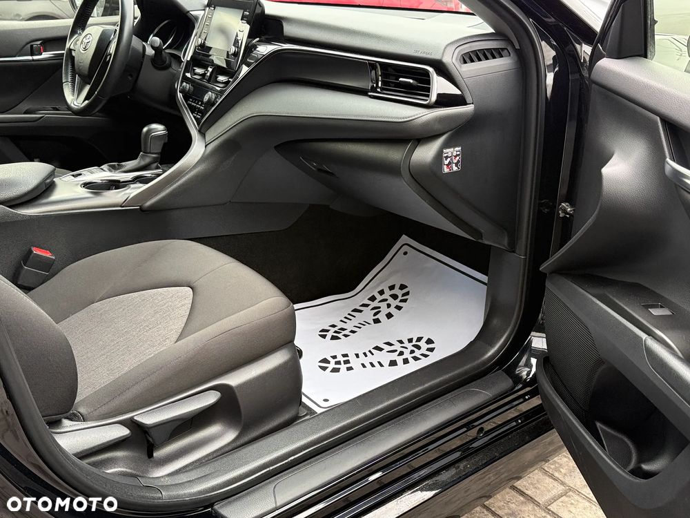 Toyota Camry 2.5 Hybrid Comfort CVT - 19