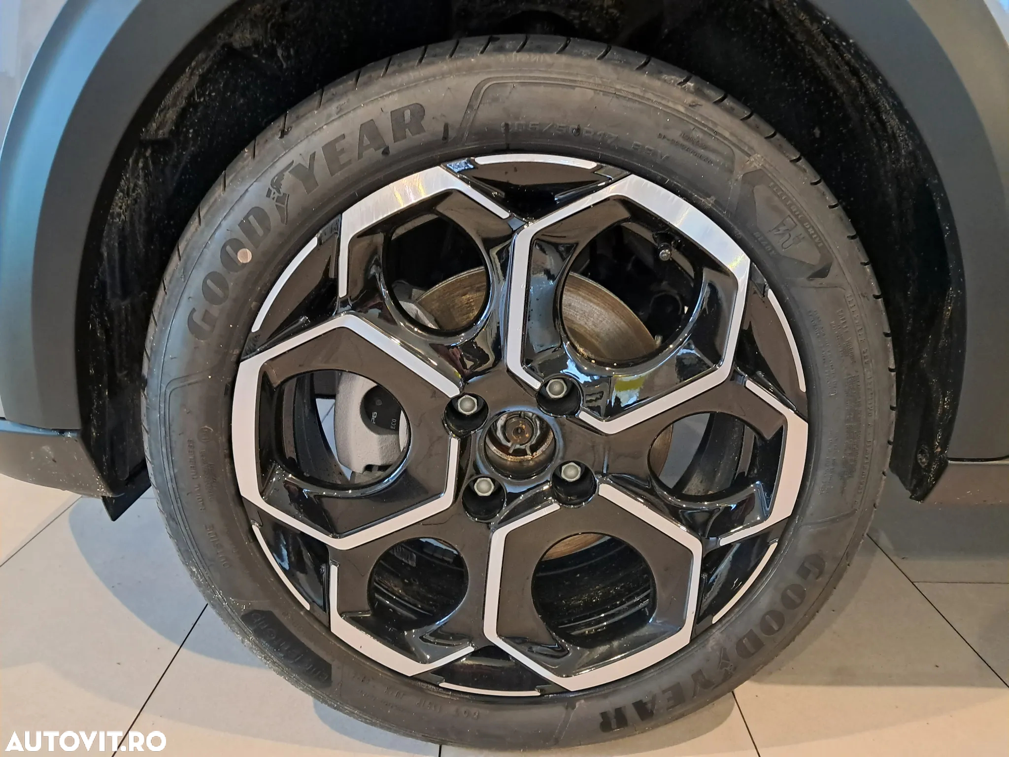 Citroën C3 1.2 PureTech 100 S&S BVM6 MAX - 10