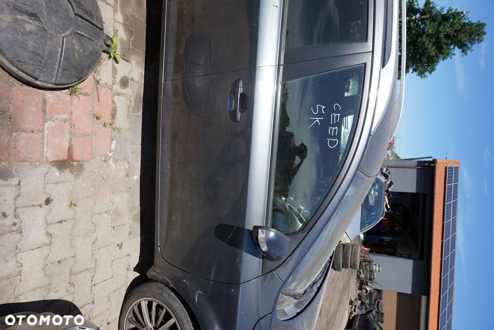 DRZWI PRZEDNIE PRAWE CEED I LIFT KOMBI 5K  CZARNY KIA 2009-2012 - 1
