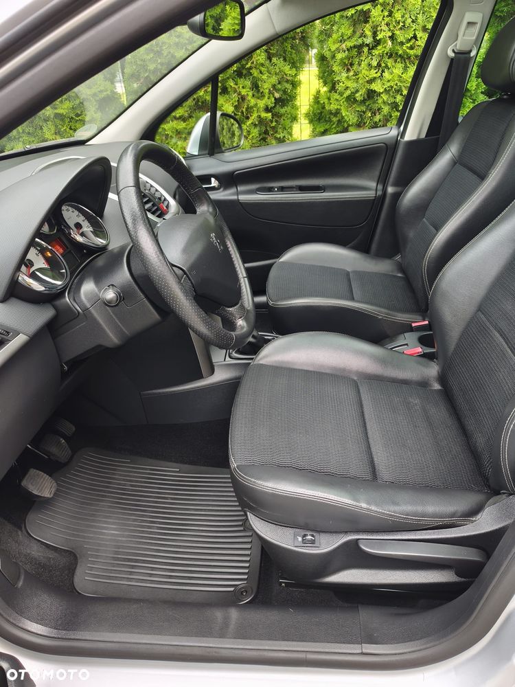 Peugeot 207 1.6 VTi Outdoor - 29
