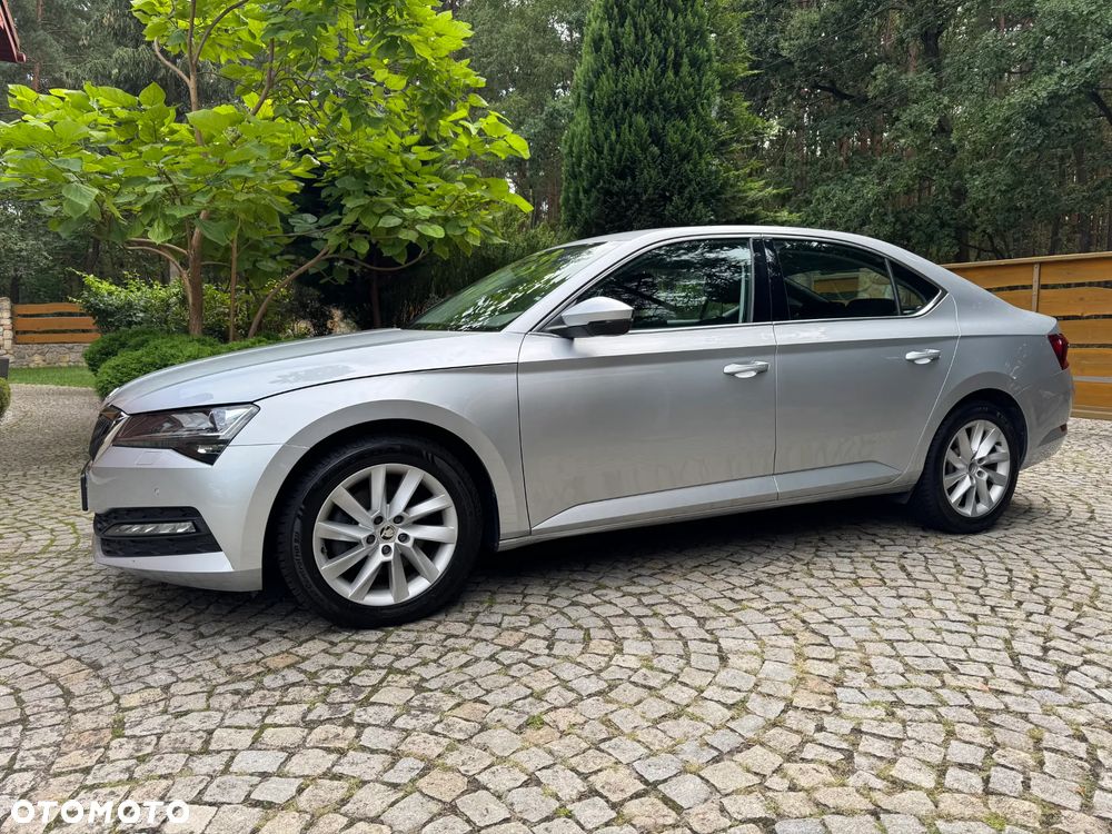 Skoda Superb 2.0 TDI SCR Ambition DSG - 2