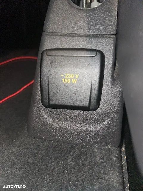 Ford Tourneo Custom 300 L2H1 VA Titanium - 31