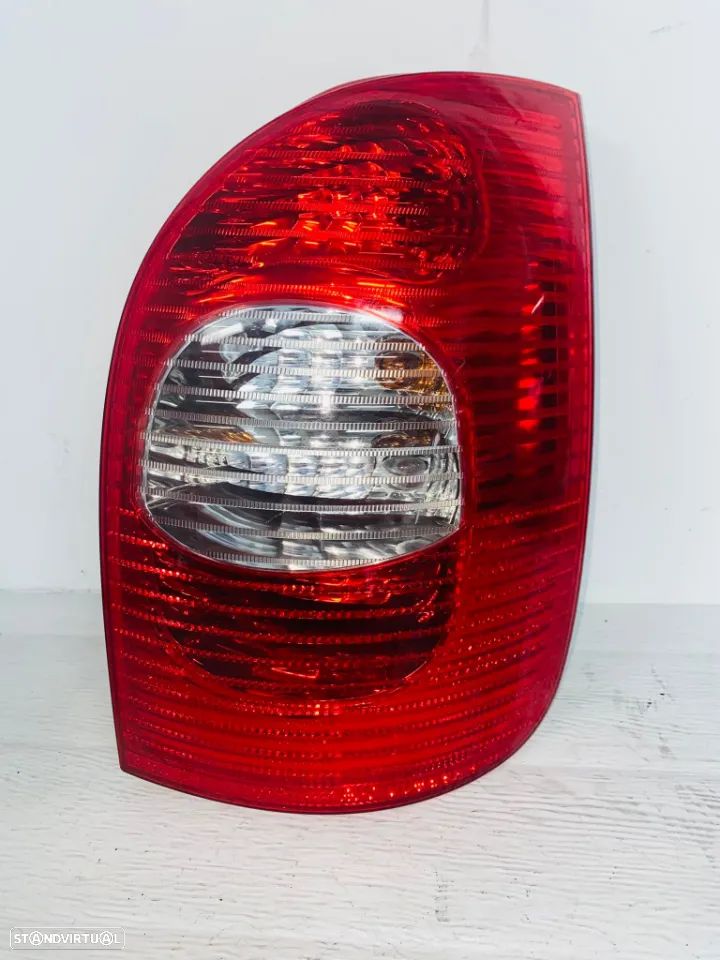 Farolim Trás Direito Citroen Xsara Picasso - 2006 - FR1398 - 1