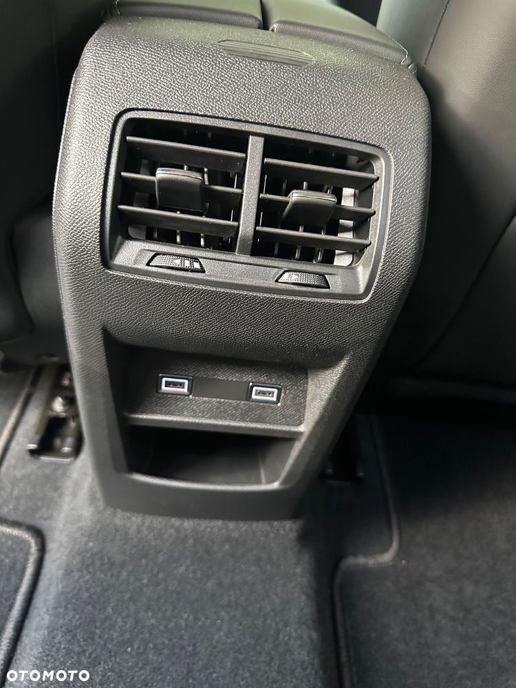 Peugeot 408 - 13