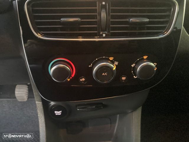 Renault Clio 1.5 dCi Limited - 22