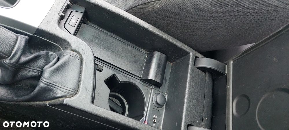 BMW Seria 3 318d - 35