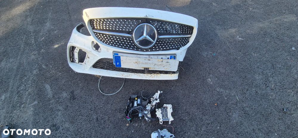 Mercedes-Benz Klasa C 220 d 9G-TRONIC - 22
